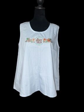 Disney Epcot Grow Green White Sleeveless Floral-Embroidered Tank Top